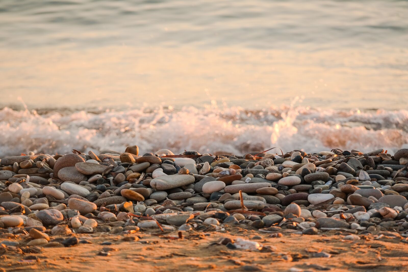 Samsung NX300 sample photo. Sea, beach, pebble photography