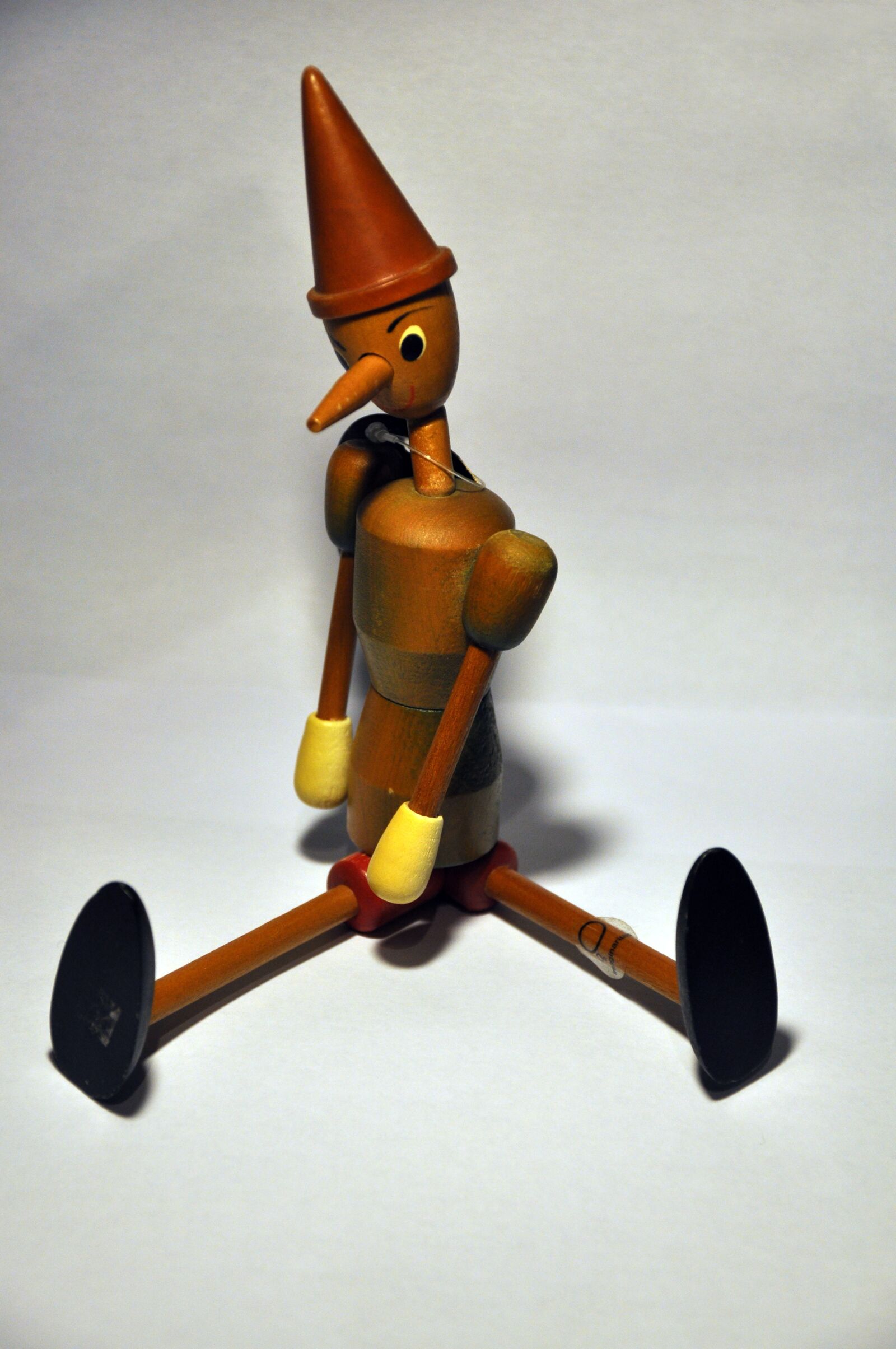 Nikon D90 sample photo. Pinocchio, snowman, wood photography
