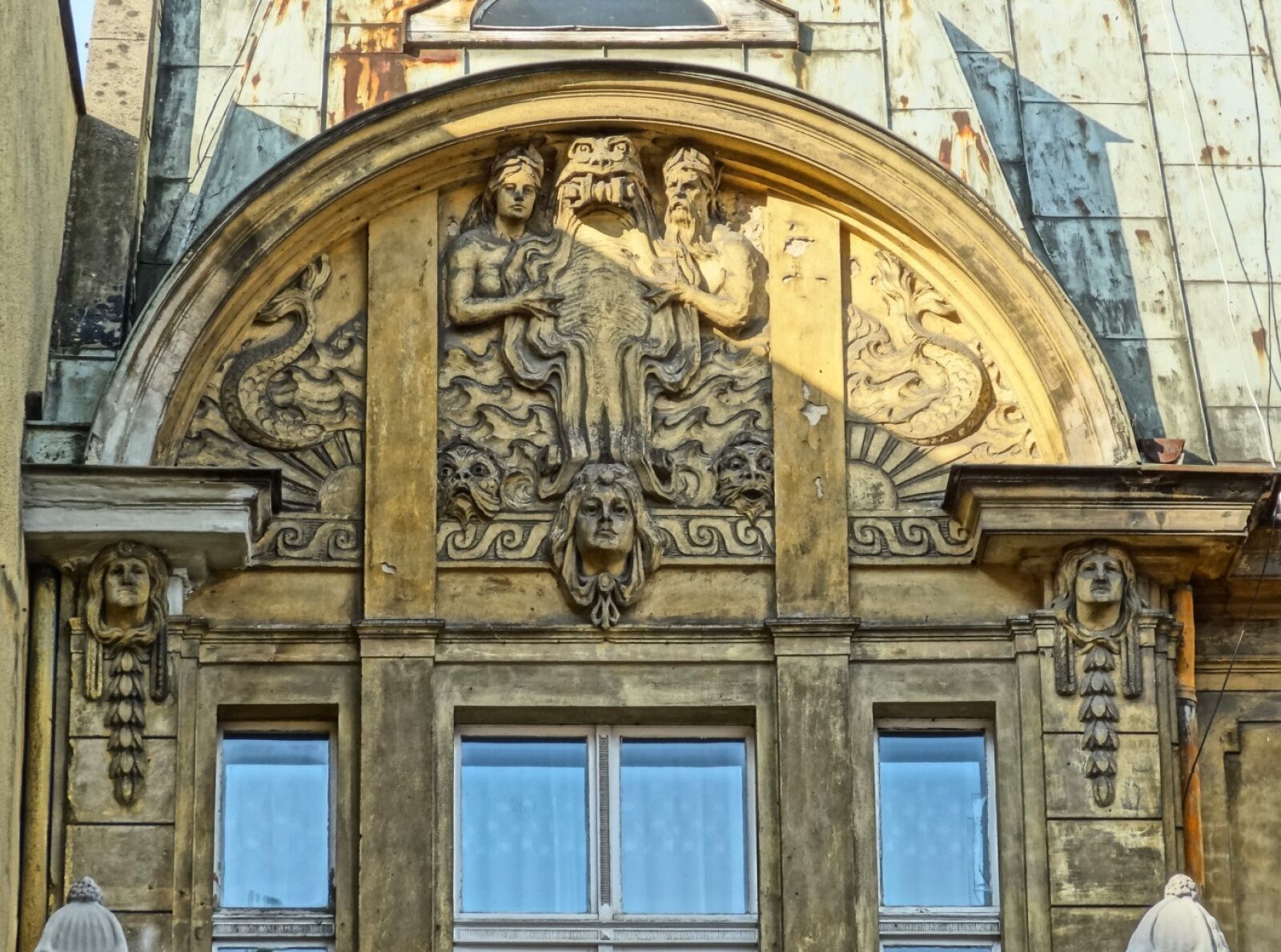 Sony Cyber-shot DSC-HX20V sample photo. Bydgoszcz, art noveau, relief photography