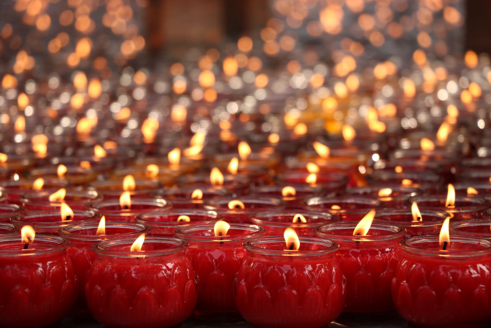 Canon EOS 750D (EOS Rebel T6i / EOS Kiss X8i) sample photo. Candle, light, candlelight photography