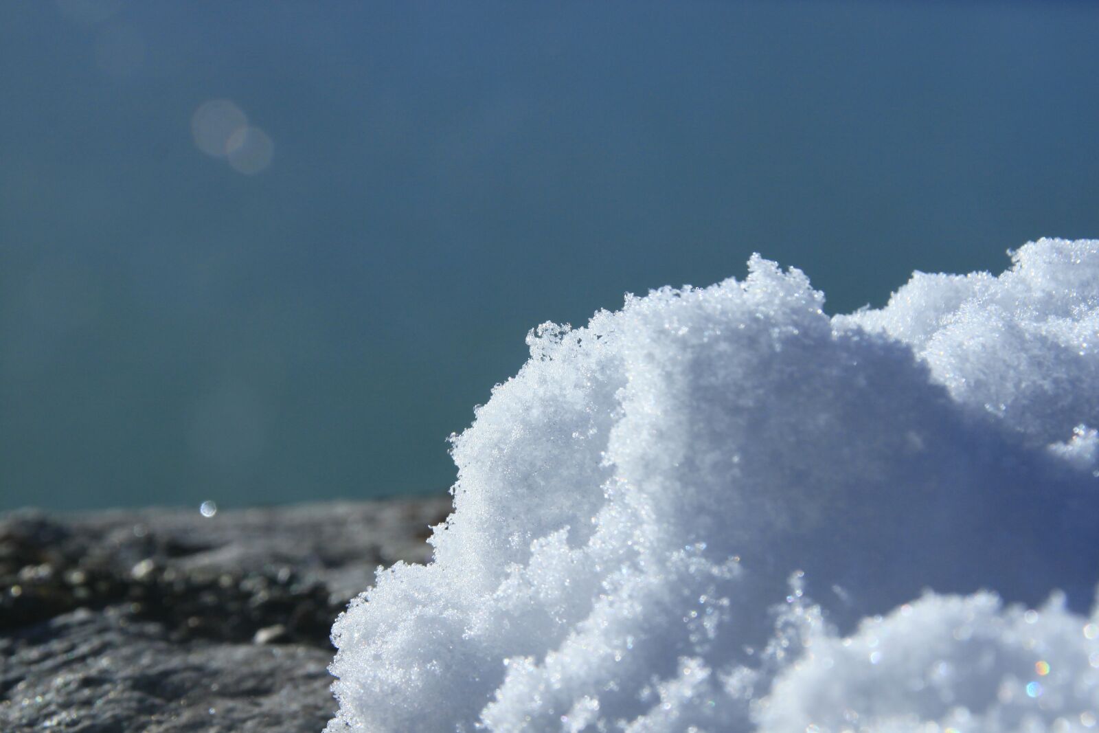 Canon EOS 500D (EOS Rebel T1i / EOS Kiss X3) sample photo. Winter, snow, ice photography