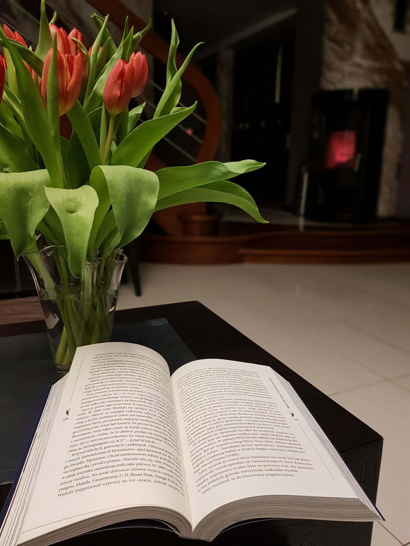 Samsung Galaxy S8 sample photo. Book, literature, no one photography