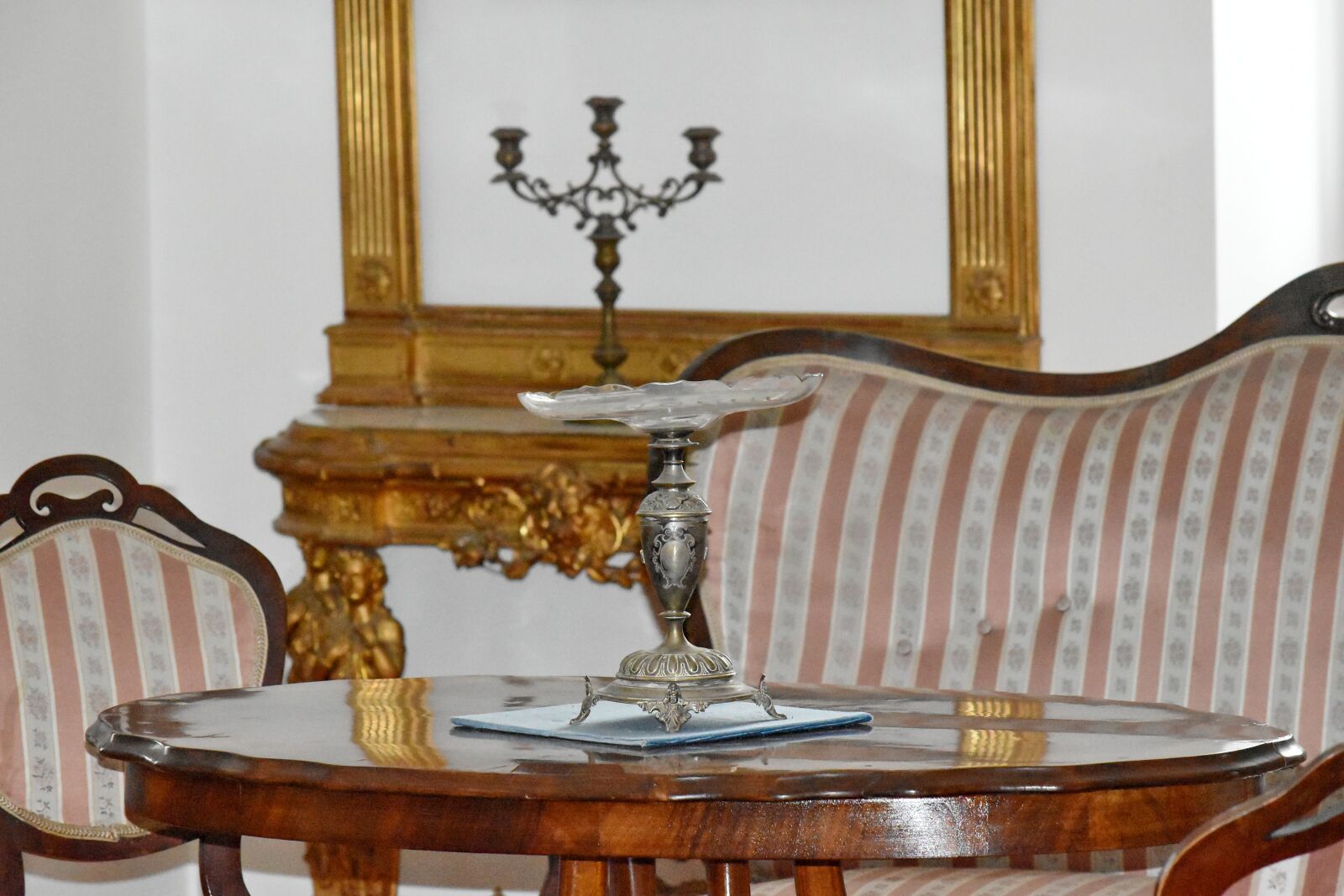 Nikon D5500 sample photo. Antiquity, baroque, elegant, luxury photography