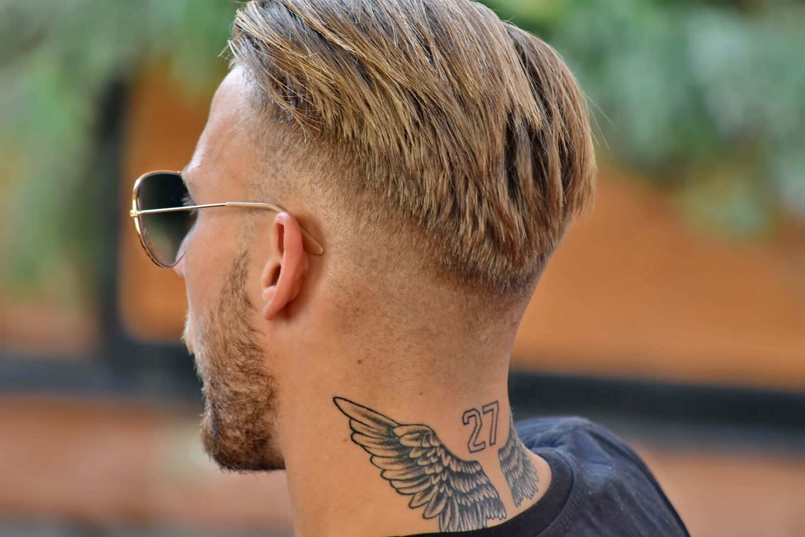 Nikon D5500 sample photo. Blonde hair, man, neck photography