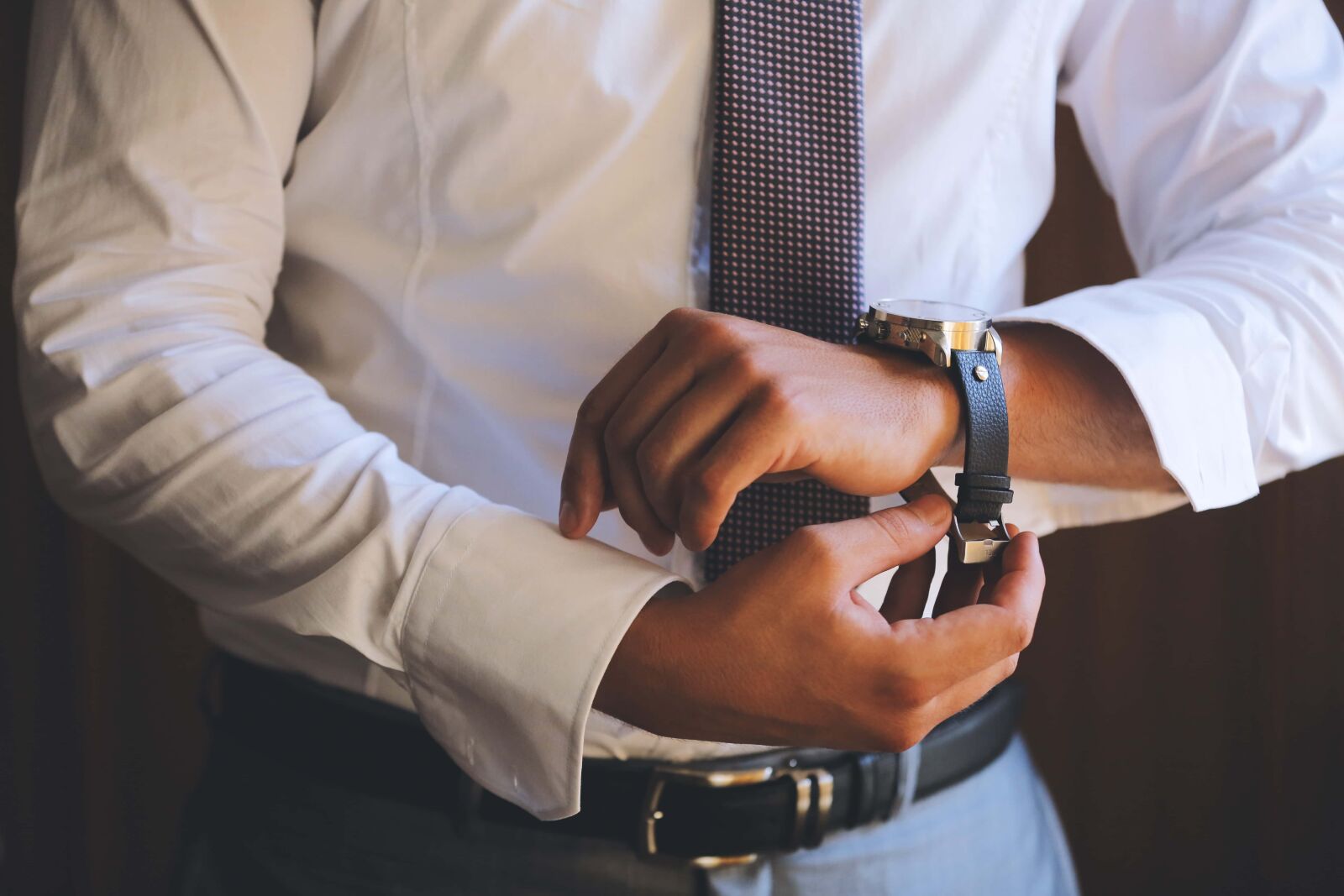 Canon EOS 5D Mark III sample photo. Businessman, wristwatch, career, job photography