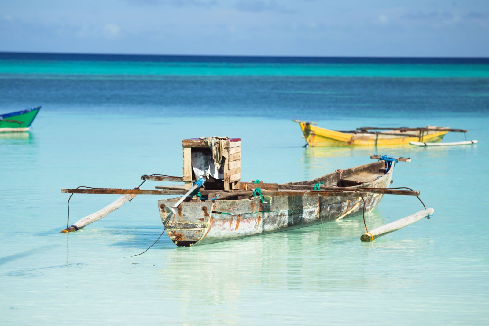 Canon EF 70-200mm F2.8L USM sample photo. Sea, blue, ocean photography