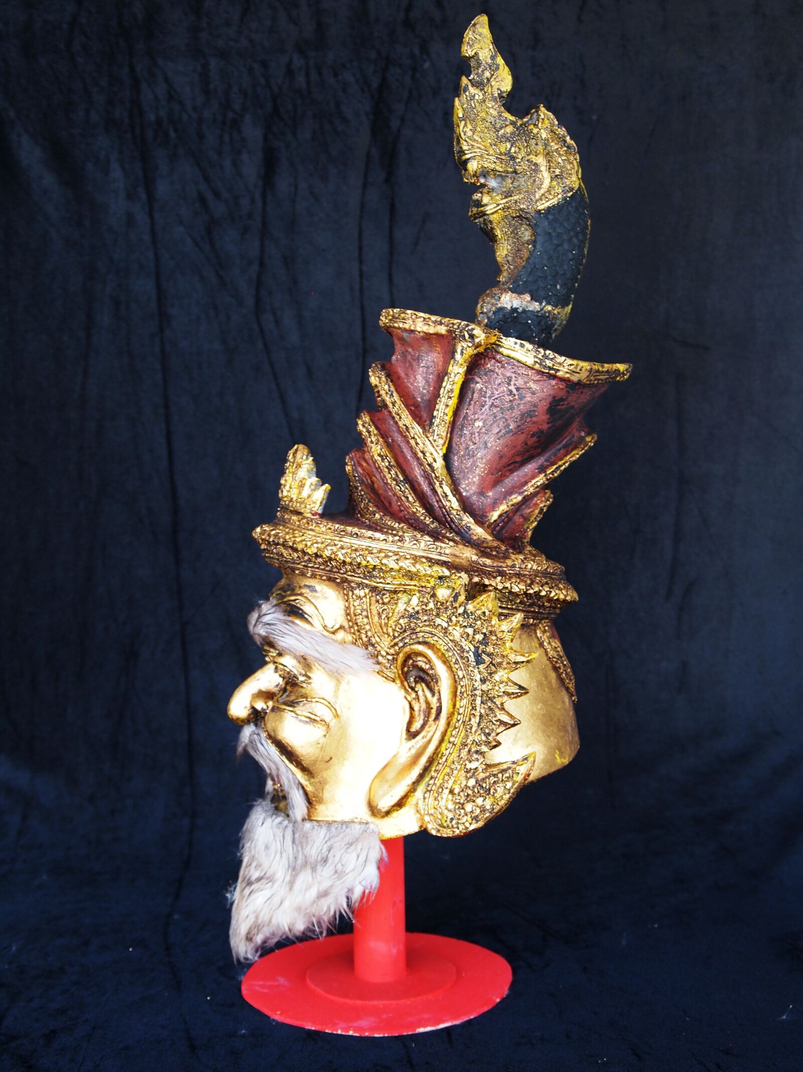 Olympus PEN E-PL1 sample photo. Naga, mask, thai photography