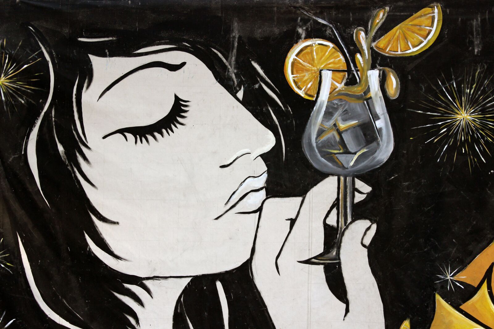 Canon EOS 600D (Rebel EOS T3i / EOS Kiss X5) sample photo. Graffiti, drink, girl photography