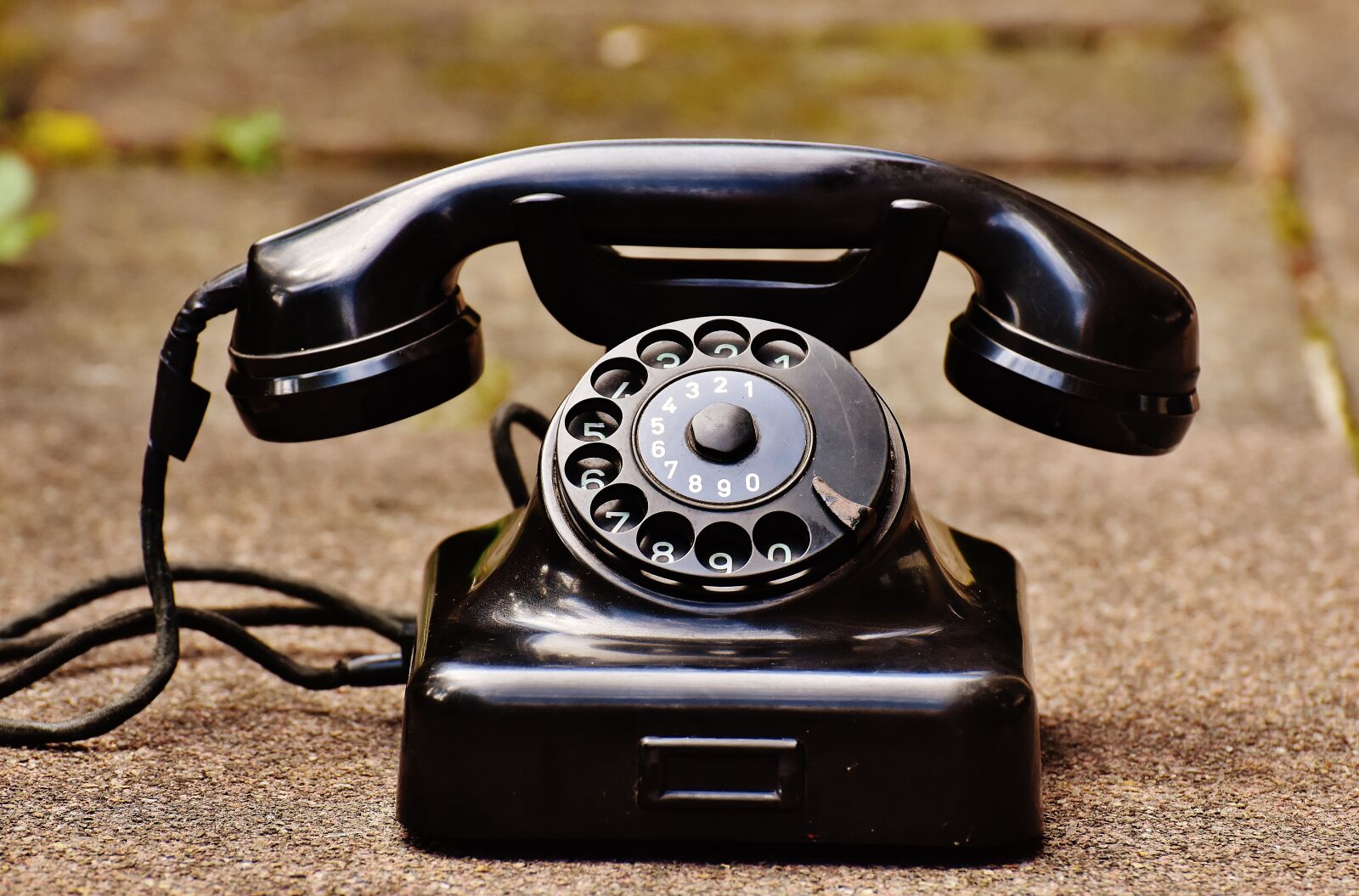 Nikon D7200 sample photo. Phone, old, year built 1955 photography