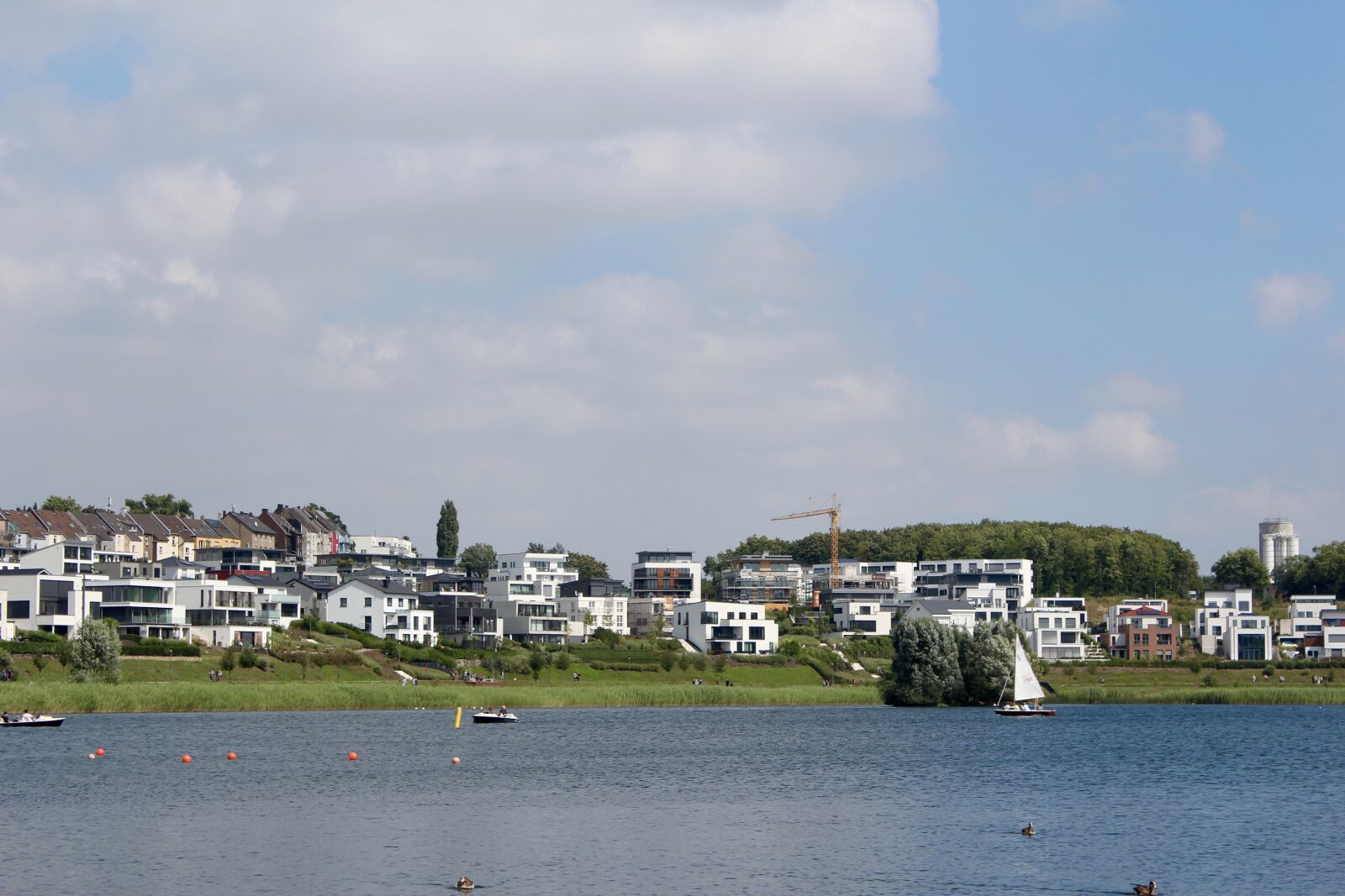 Canon EOS 600D (Rebel EOS T3i / EOS Kiss X5) sample photo. Dortmund, phoenix lake, building photography
