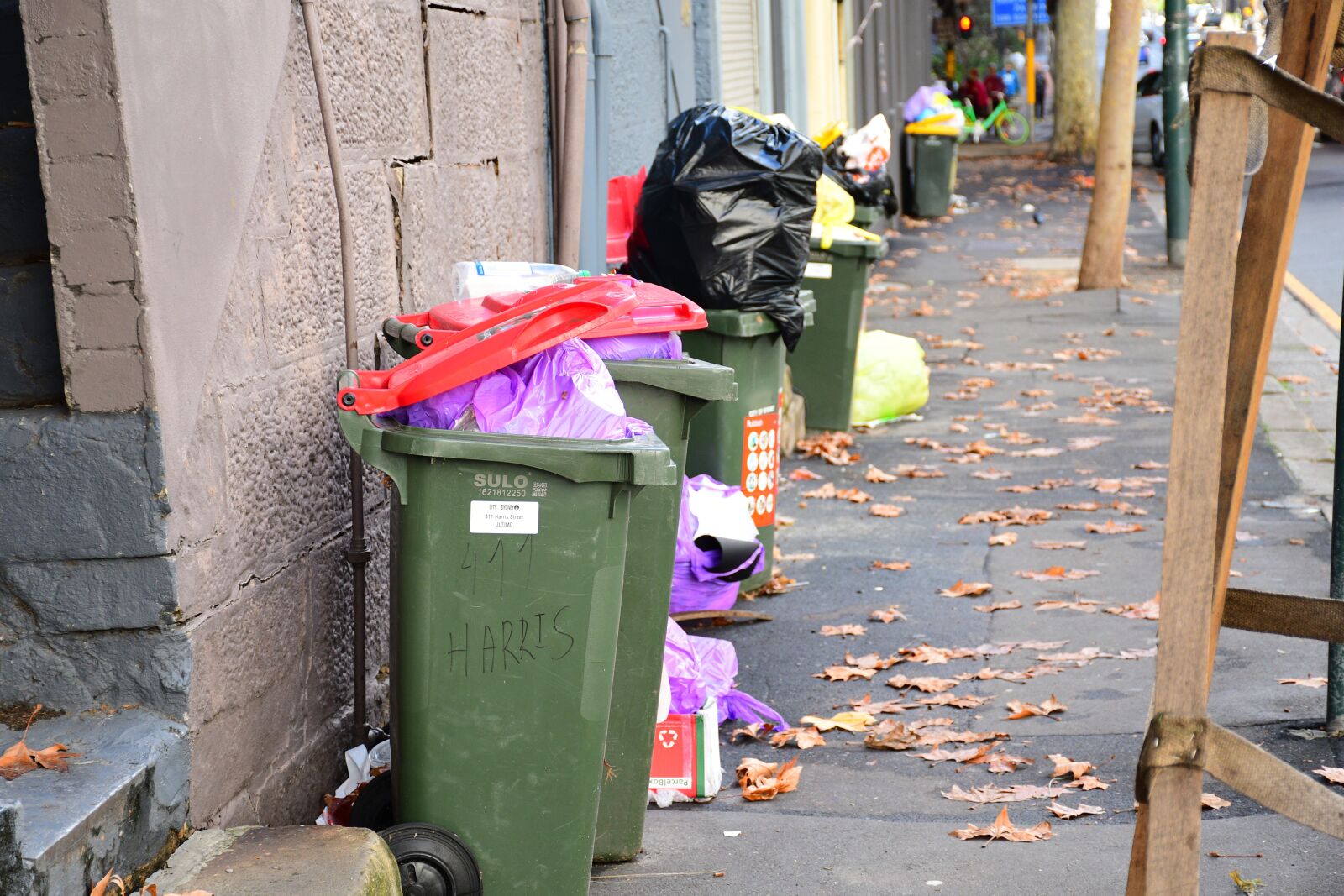 Nikon D7500 sample photo. Urban trash, city garbage photography