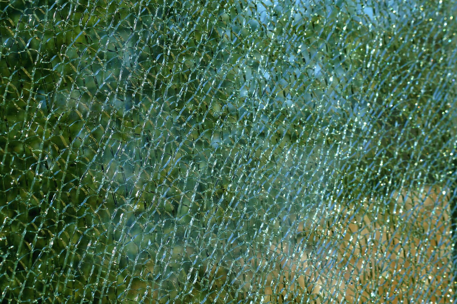 Sony SLT-A58 sample photo. Glass, safety glass, broken photography