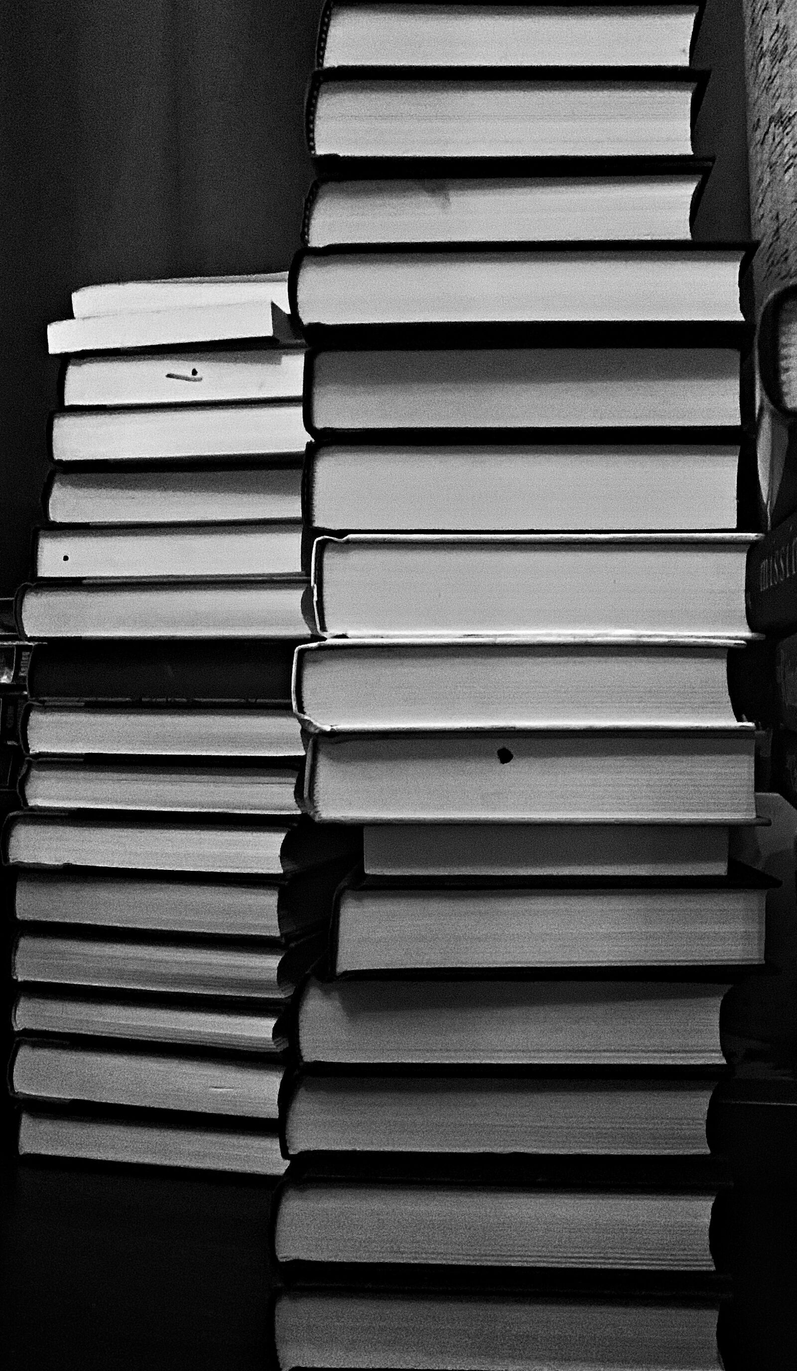 iPhone XS back dual camera 4.25mm f/1.8 sample photo. Books, stacks, library photography