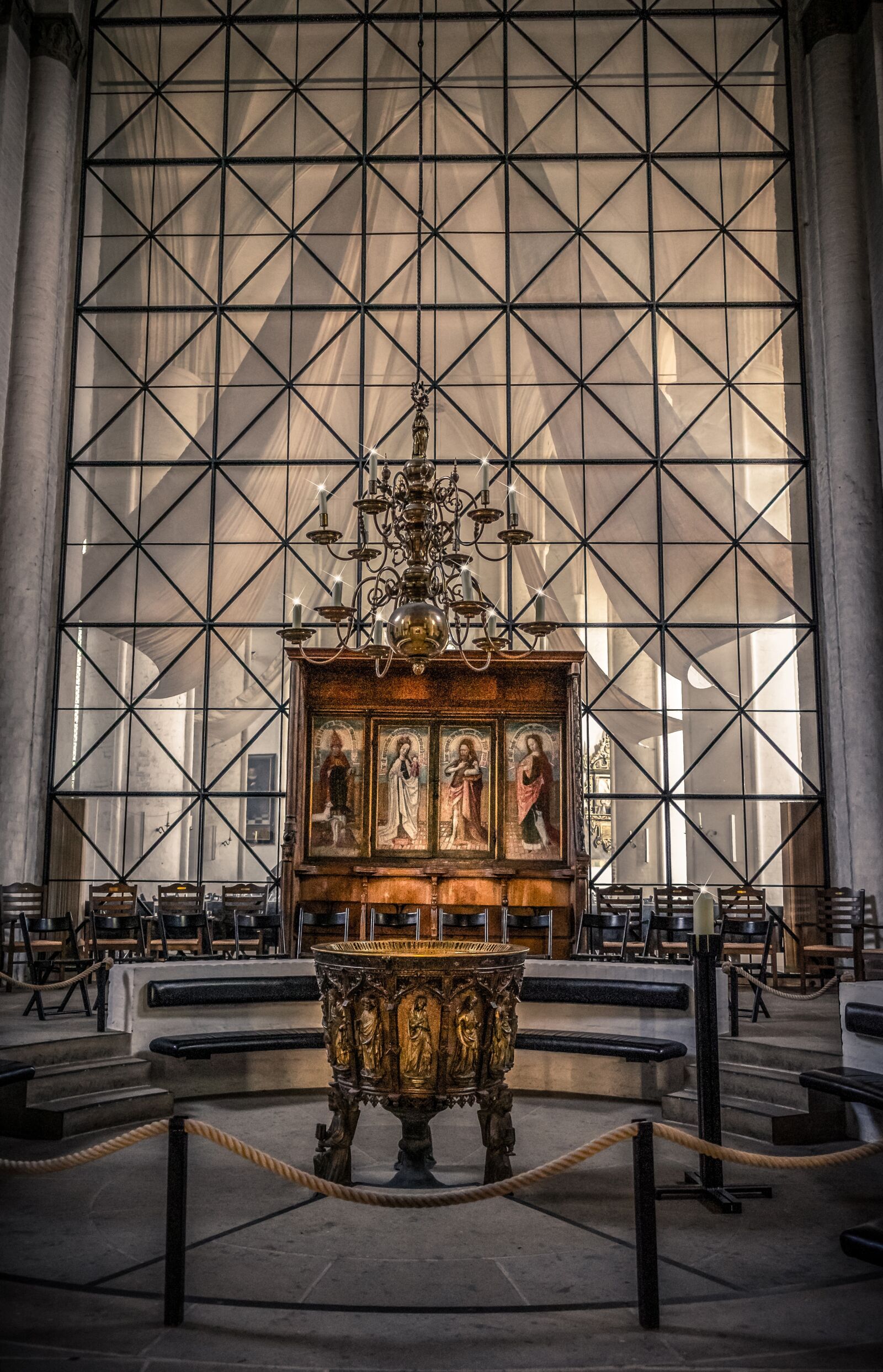 Sony a7 II + Sony FE 28-70mm F3.5-5.6 OSS sample photo. Church, interior, baptismal font photography