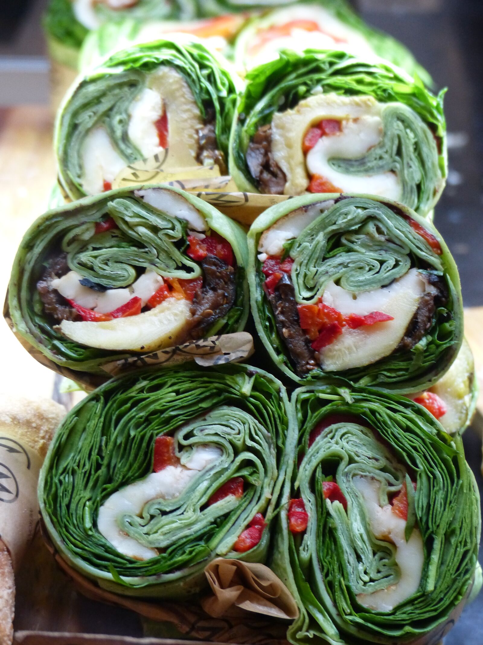 Panasonic Lumix DMC-FZ200 sample photo. Food wraps, delicious, meal photography