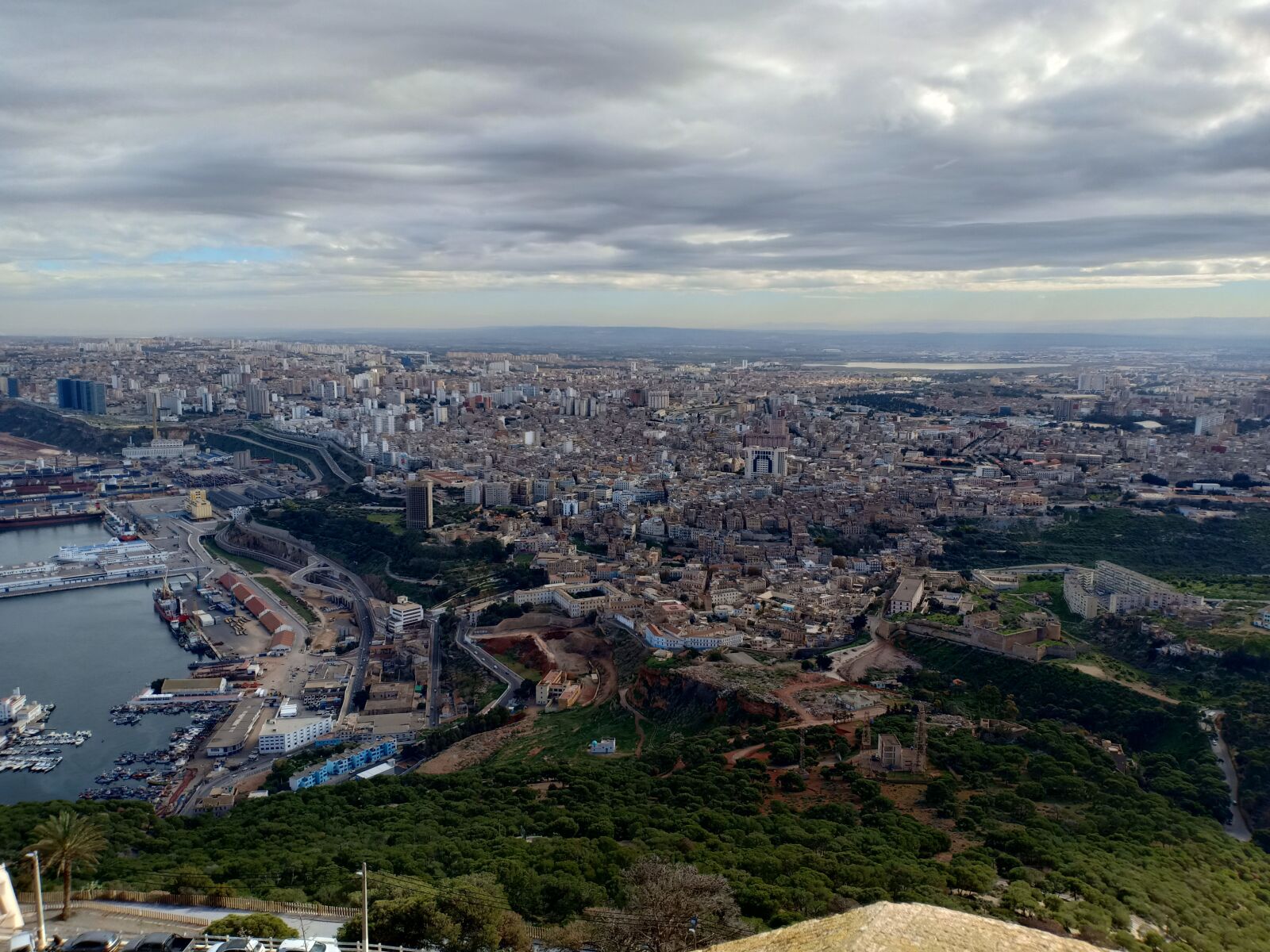 OPPO F7 sample photo. Skyline, city, buildings photography