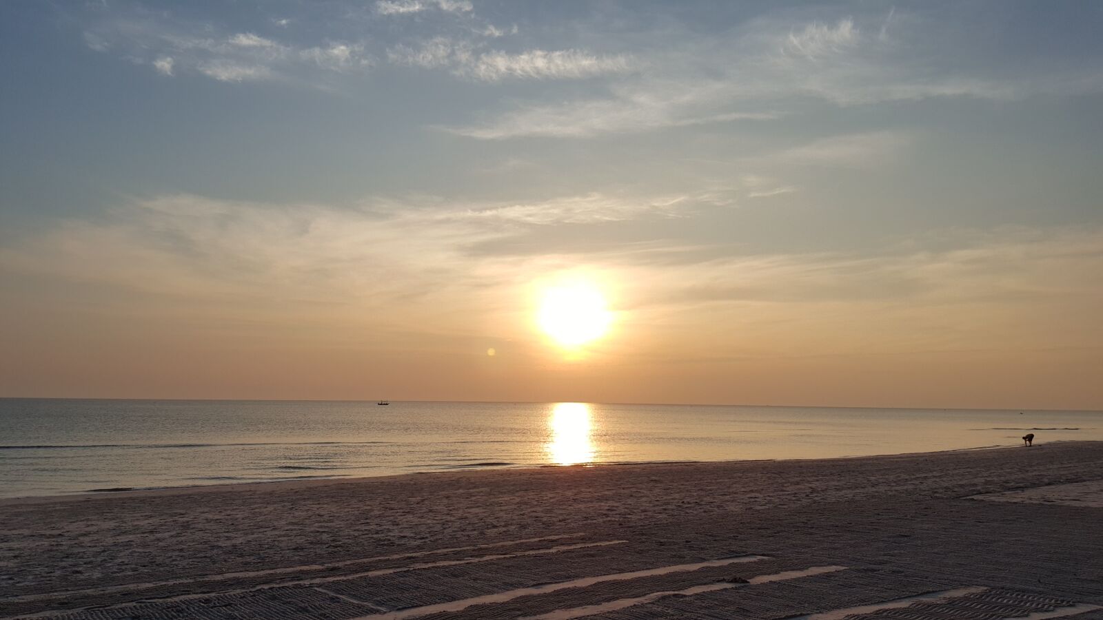 Samsung Galaxy Note5 sample photo. Sunrise, sea, water photography