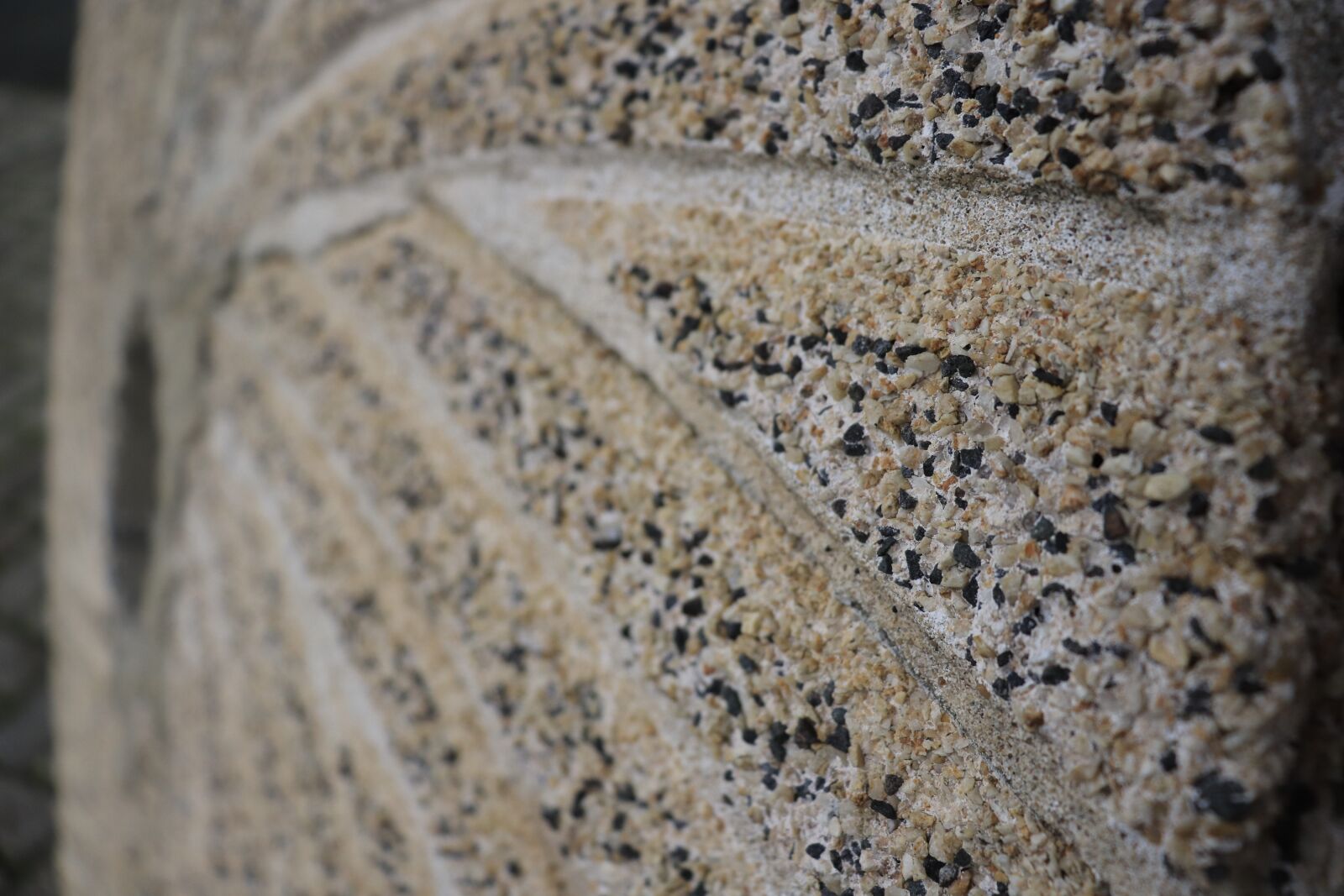 Canon EOS 200D (EOS Rebel SL2 / EOS Kiss X9) sample photo. Mill, stone, grind photography