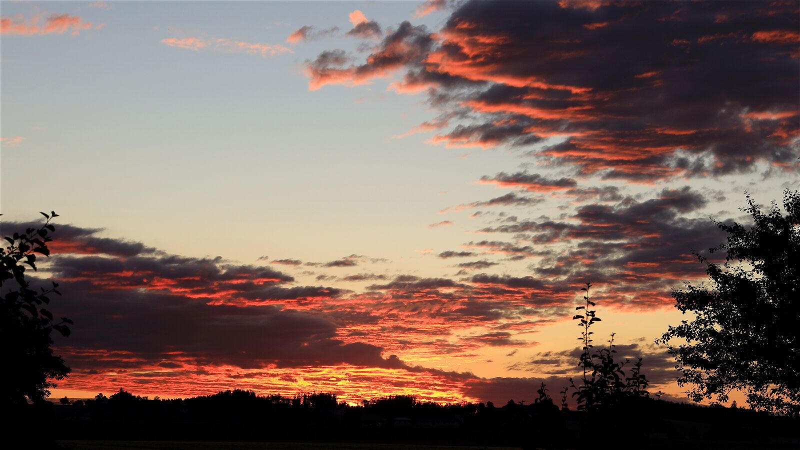 Canon RF 24-105mm F4L IS USM sample photo. Morgenrot, sunrise, morgenstimmung photography