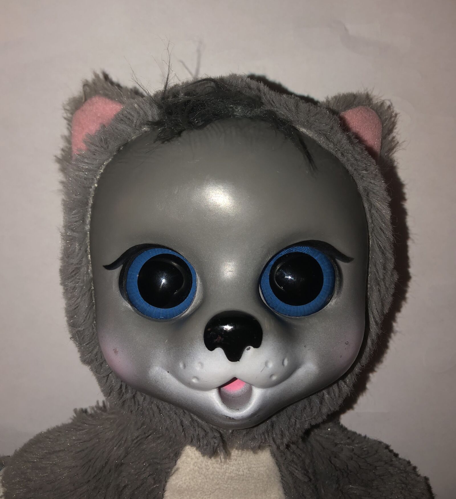 iPhone 8 Plus back dual camera 3.99mm f/1.8 sample photo. Doll, dollface, animal photography