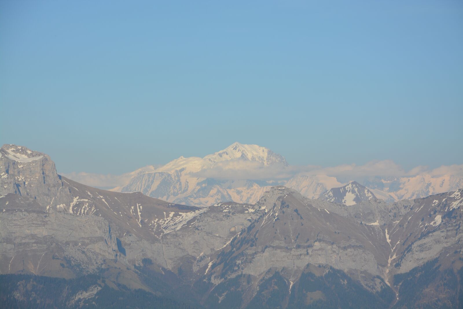 Nikon D5200 sample photo. Mountain, the chain, mont photography