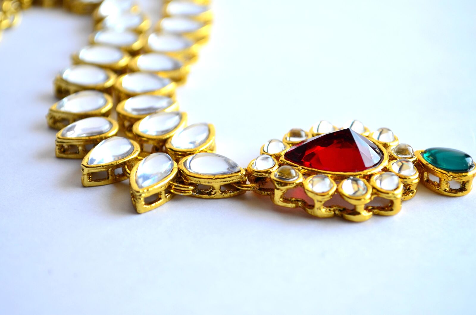 Nikon D5100 sample photo. Jewelry, jewel, gold, diamond photography