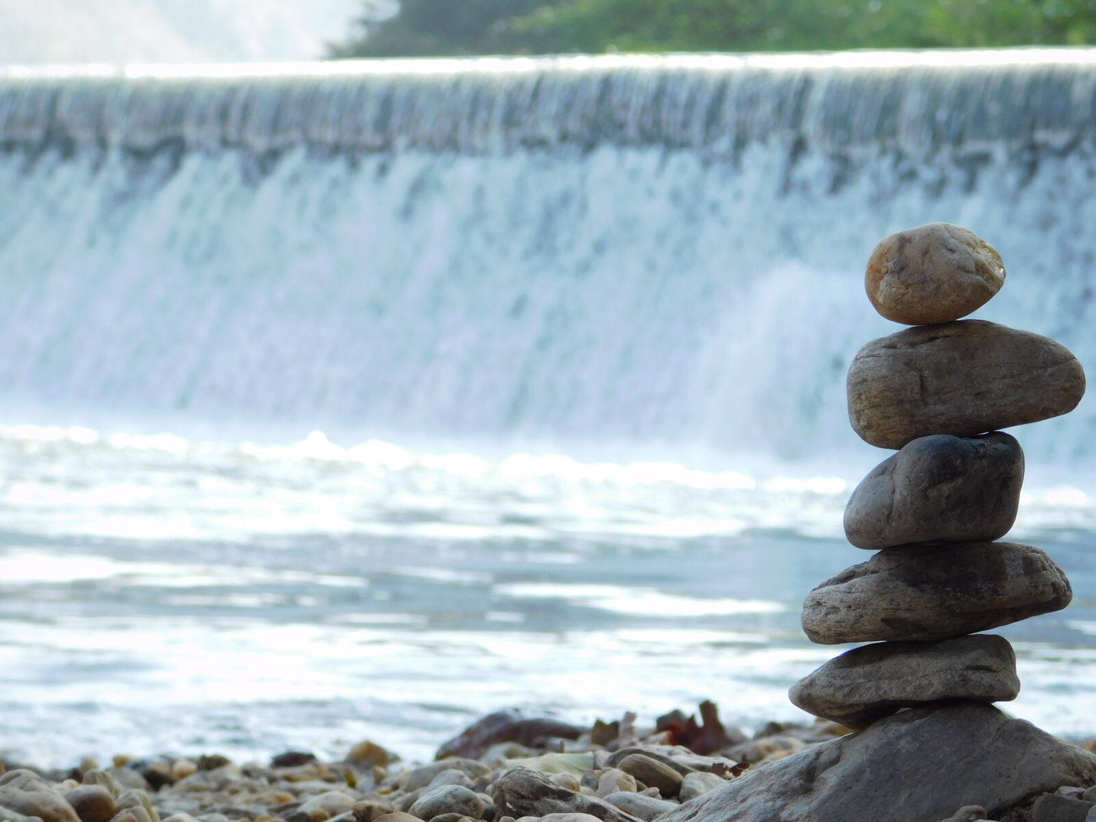Nikon Coolpix L840 sample photo. Stack, stone, waterfall photography