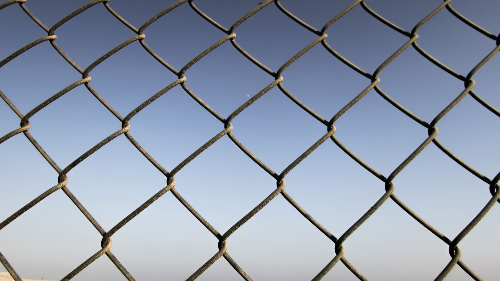 Canon PowerShot SX400 IS sample photo. Fence, barrier, metal photography