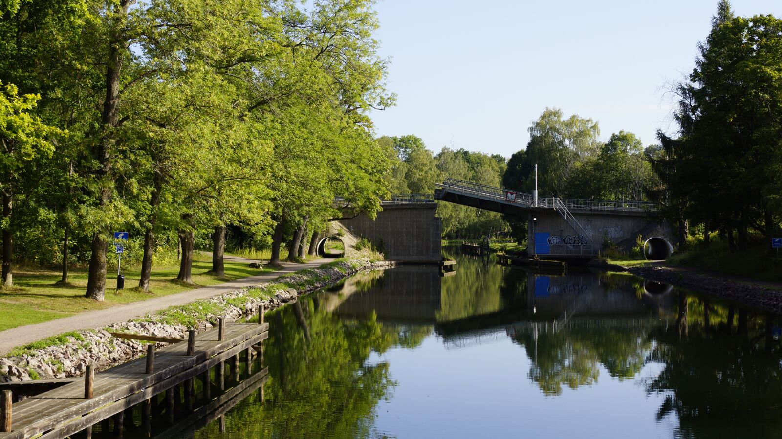 Sony DT 18-250mm F3.5-6.3 sample photo. Sweden, river, drawbridge photography