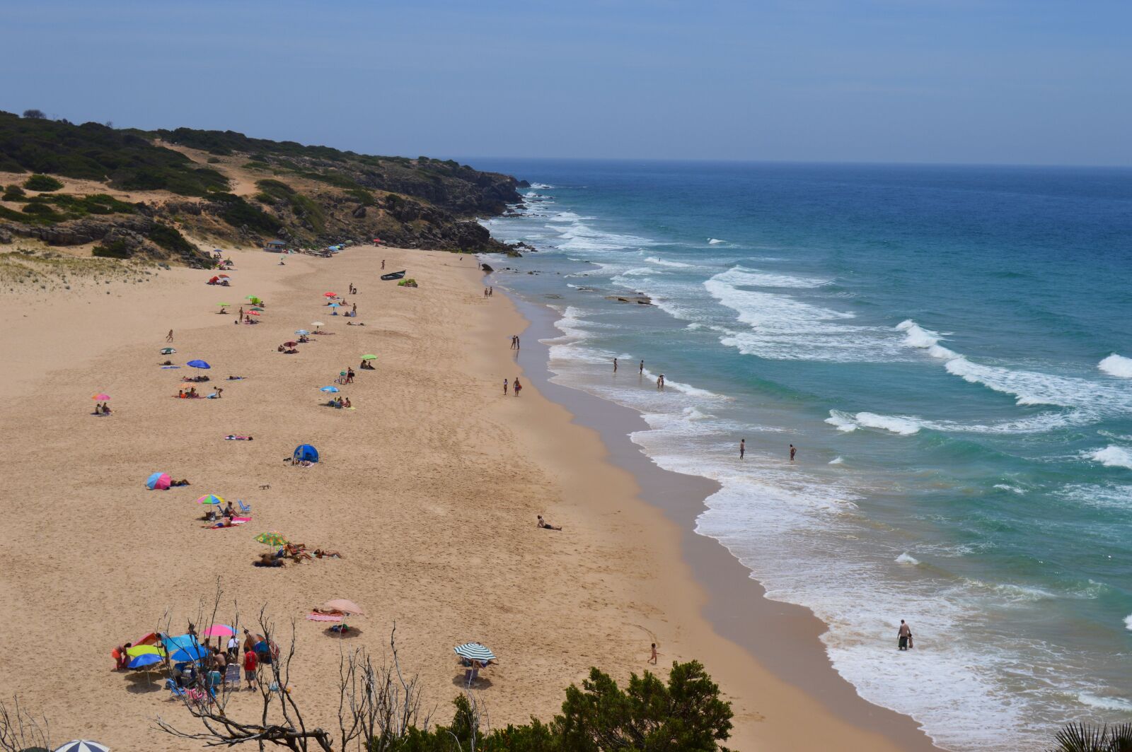 Nikon D3200 sample photo. Beach, umbrellas, bathroom photography