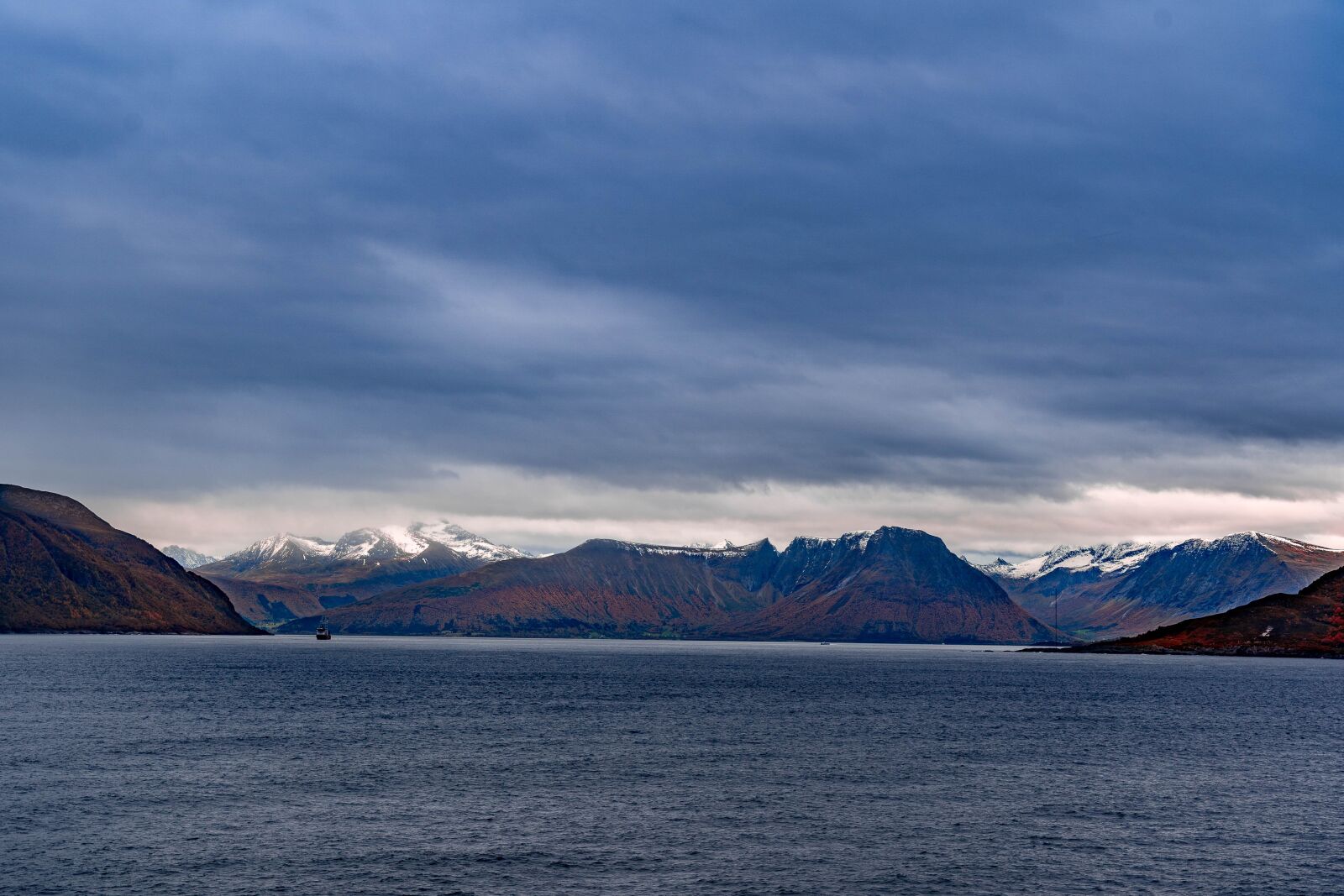 Sony FE 24-105mm F4 G OSS sample photo. Norway, fjord, sea photography