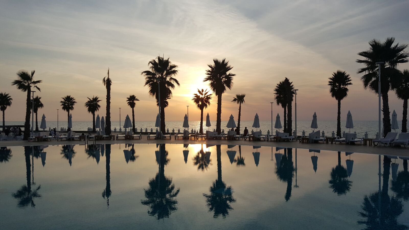 Samsung Galaxy Note5 sample photo. Reflection, sunset, sky photography