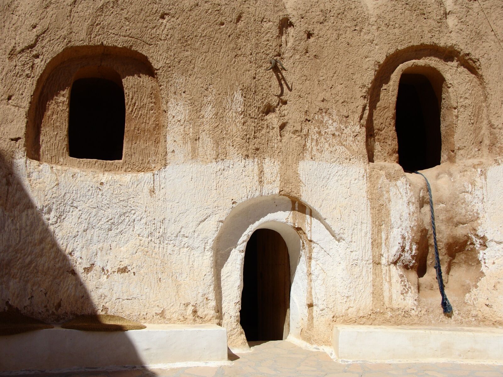 Sony Cyber-shot DSC-H10 sample photo. Berber, architecture, simple photography