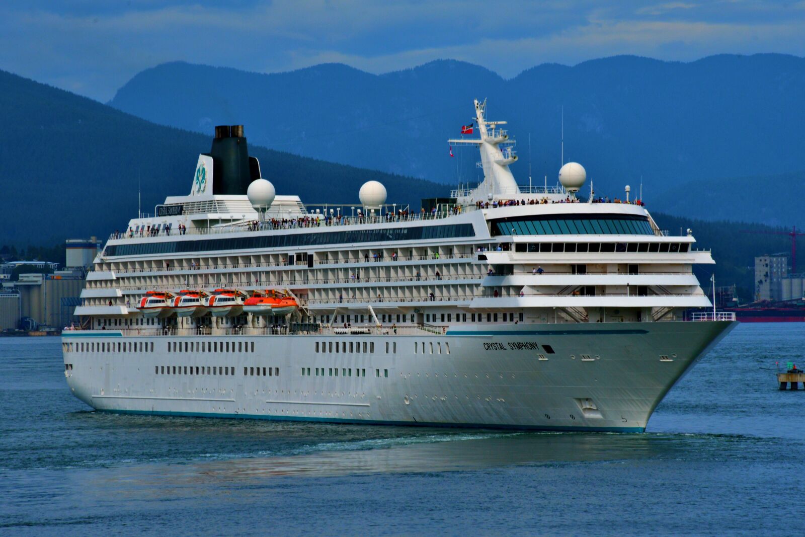 Nikon D7500 sample photo. Cruise ship, transportation, maritime photography