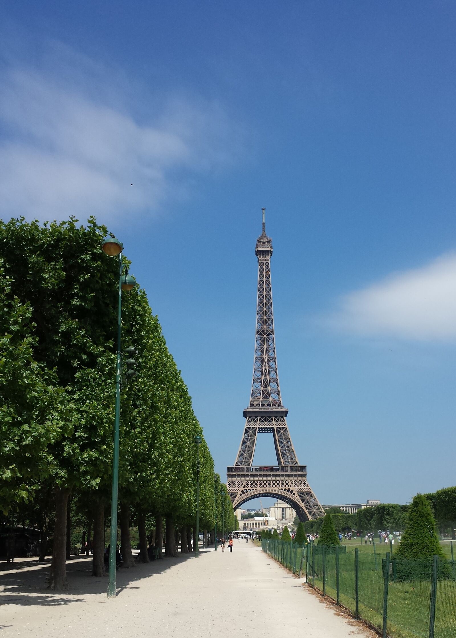 Samsung Galaxy S4 sample photo. Eiffel tower, paris, places photography