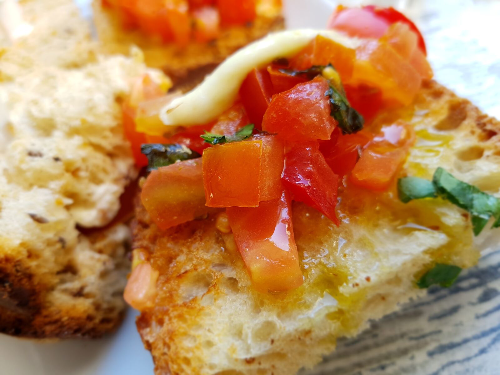 Samsung Galaxy S7 Edge sample photo. Tomatoes, bread, food photography