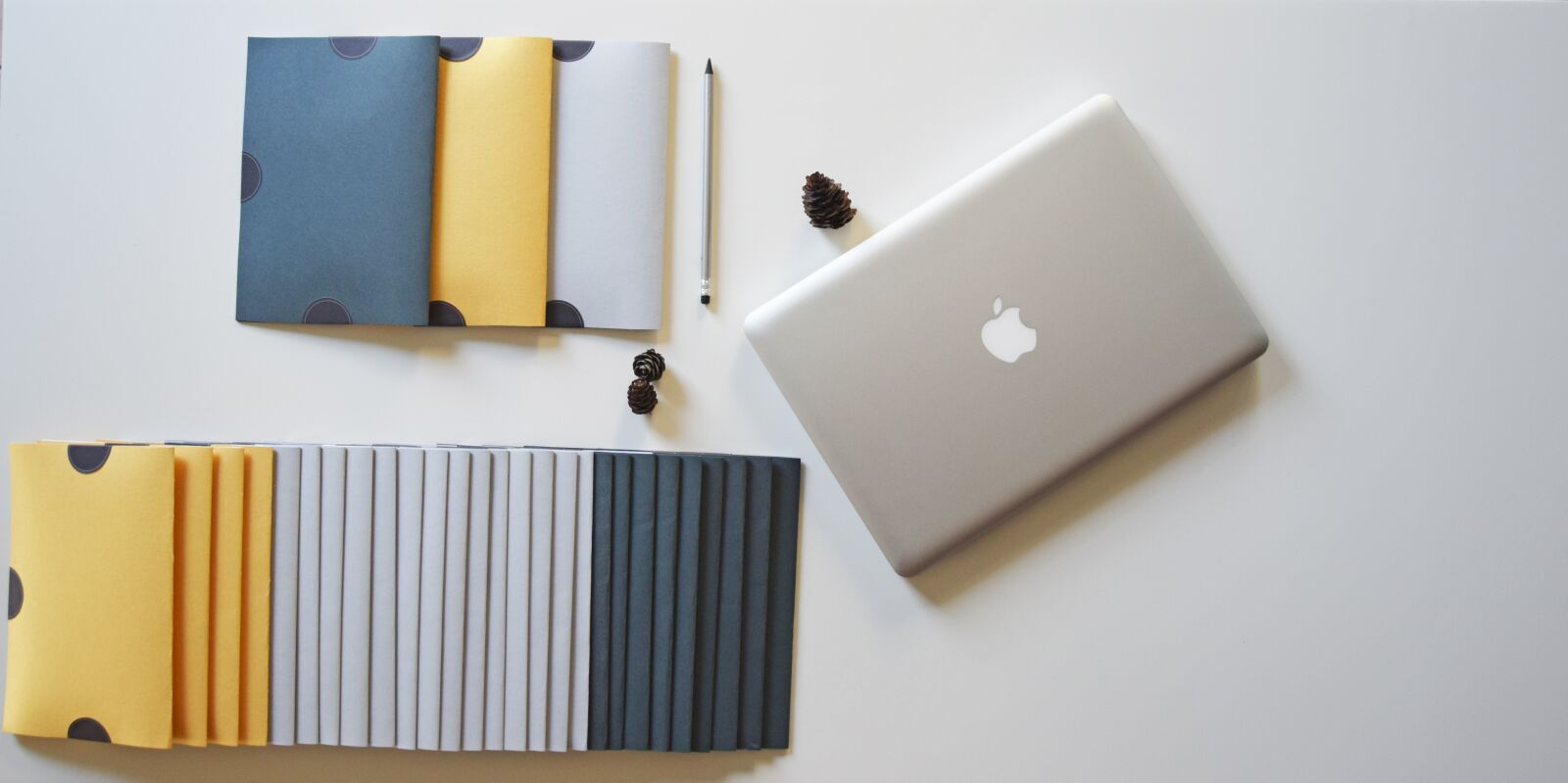 Nikon D3300 sample photo. Desk, computer, folder photography