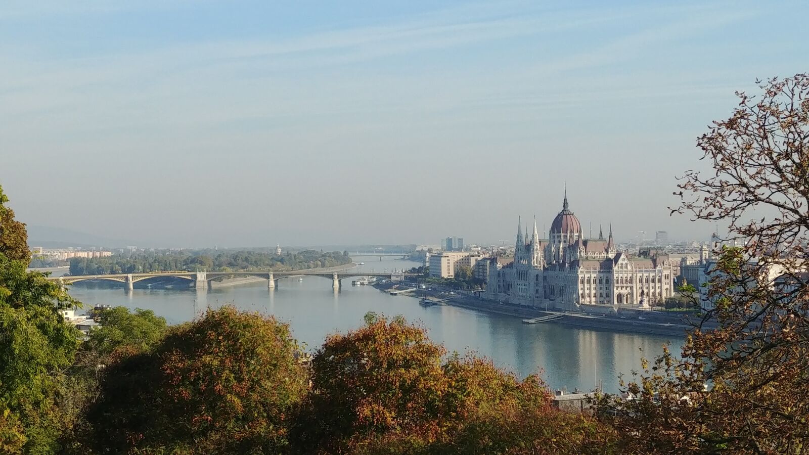LG G6 sample photo. Czech republic, budapest, fantastic photography