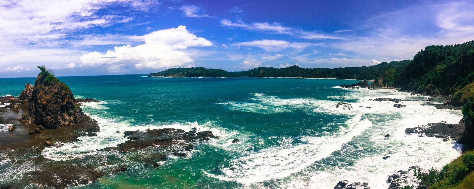 iPhone 5s back camera 4.15mm f/2.2 sample photo. Sea, ocean, travel photography