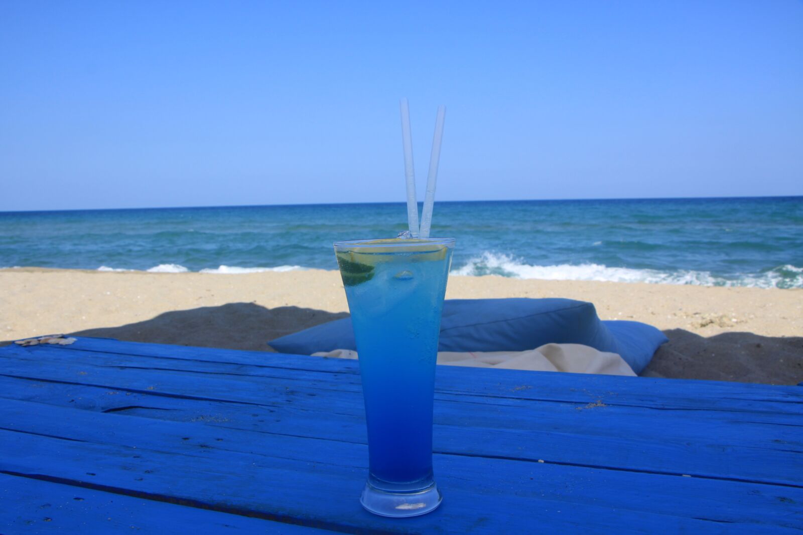 Canon EOS 50D sample photo. Blue, summer, coctail photography