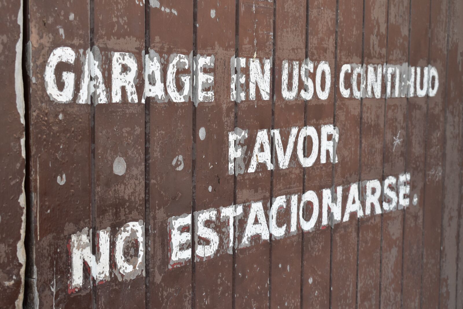Nikon D5600 sample photo. Gate, wood, notice photography