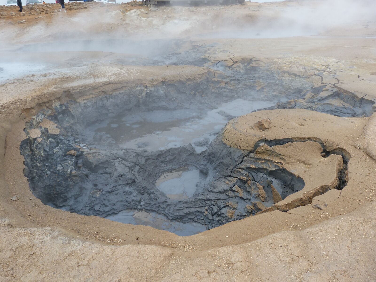 Panasonic Lumix DMC-FZ40 (Lumix DMC-FZ45) sample photo. Crater, lava, volcano photography