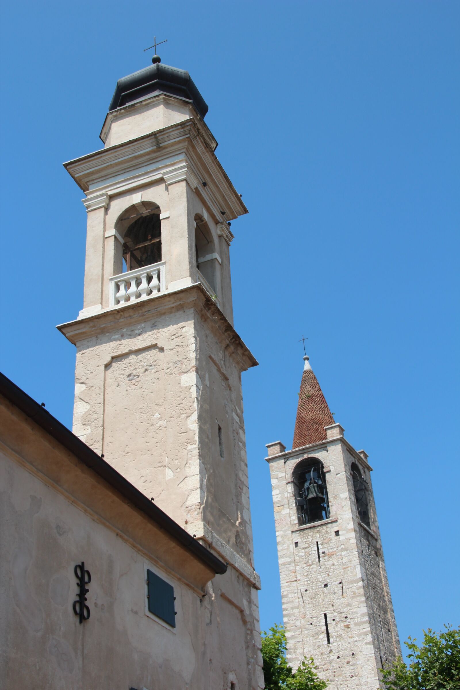 Canon EOS 600D (Rebel EOS T3i / EOS Kiss X5) sample photo. Bardolino, church, italy photography