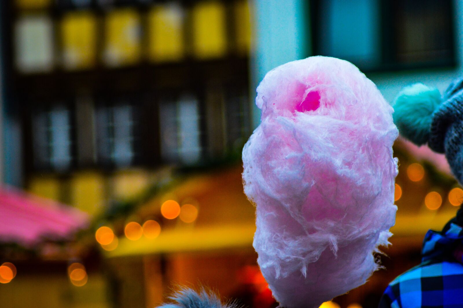 Nikon D3200 sample photo. Cotton candy, christmas market photography