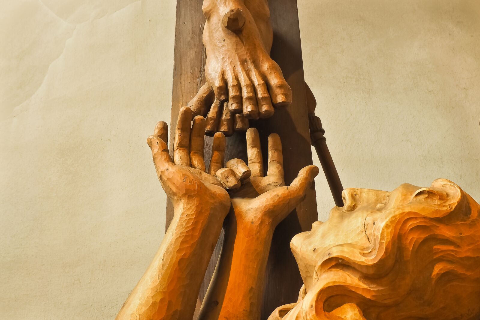 Olympus OM-D E-M10 sample photo. Church, statue, sculpture photography