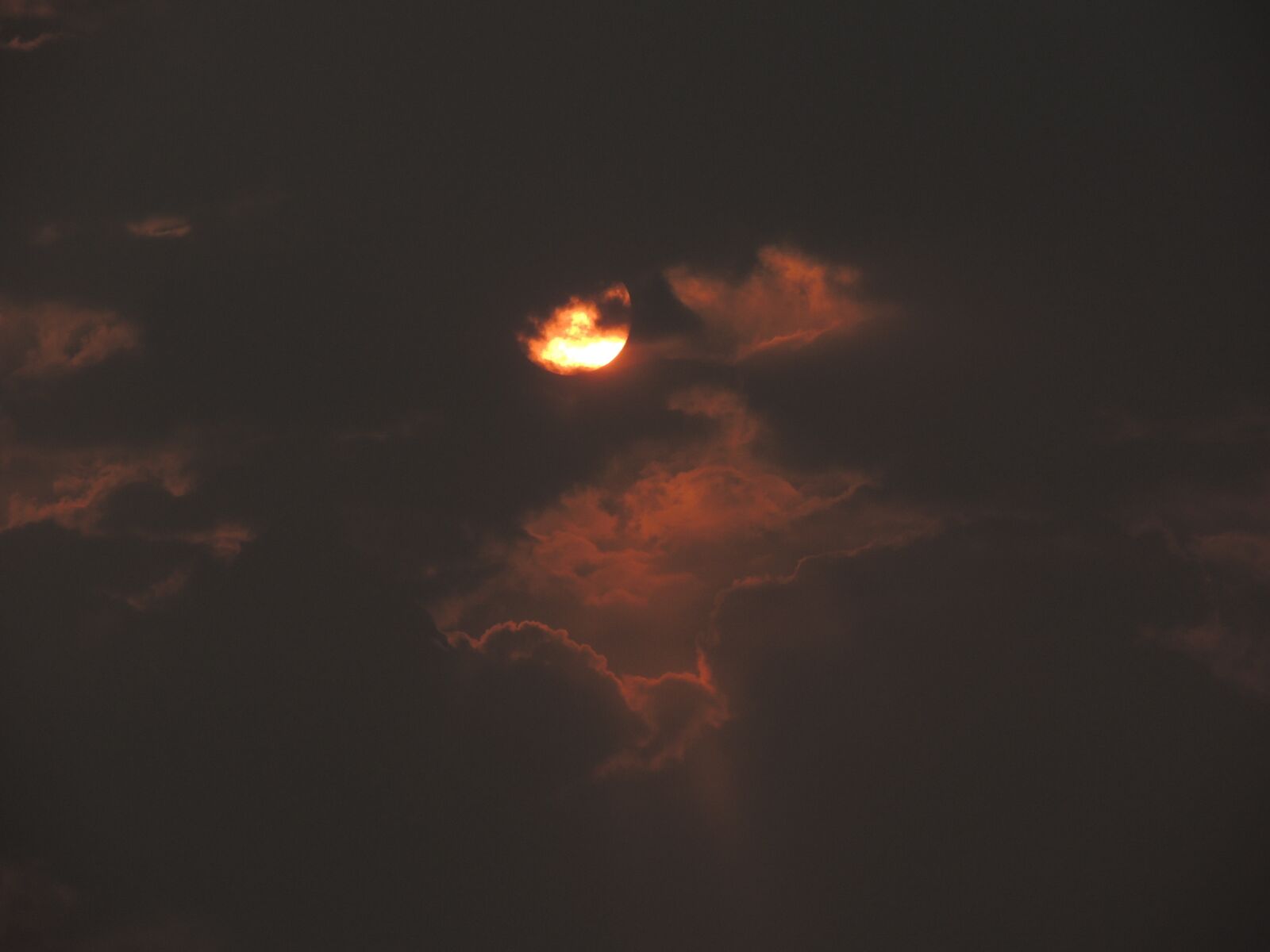 Nikon Coolpix P510 sample photo. Sun, cloudy, cloud photography