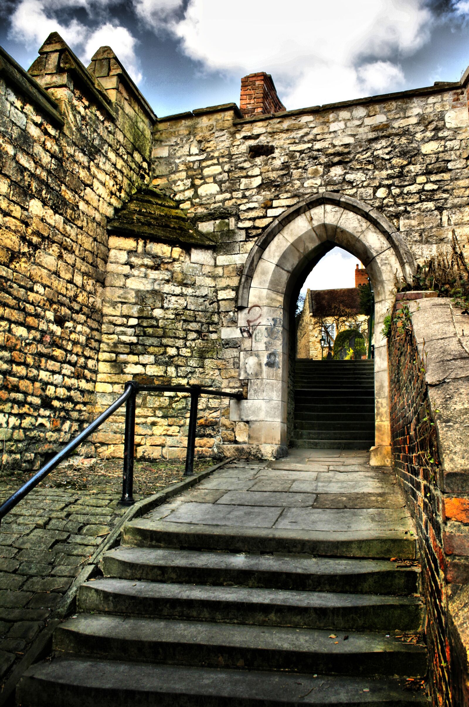 Canon EOS 400D (EOS Digital Rebel XTi / EOS Kiss Digital X) sample photo. History, art, stairs photography