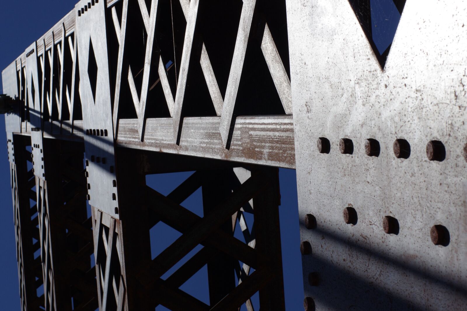 Pentax K-5 sample photo. Bridge, shade, light photography