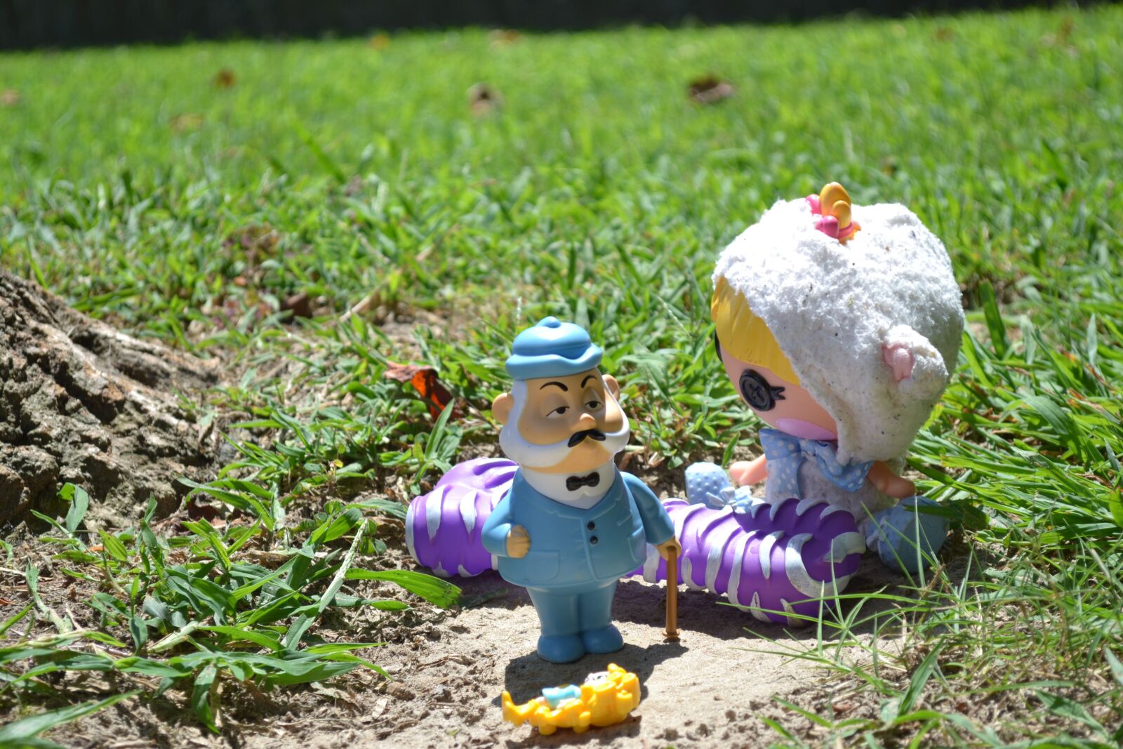 Nikon D3100 sample photo. Nature, toys, childhood photography
