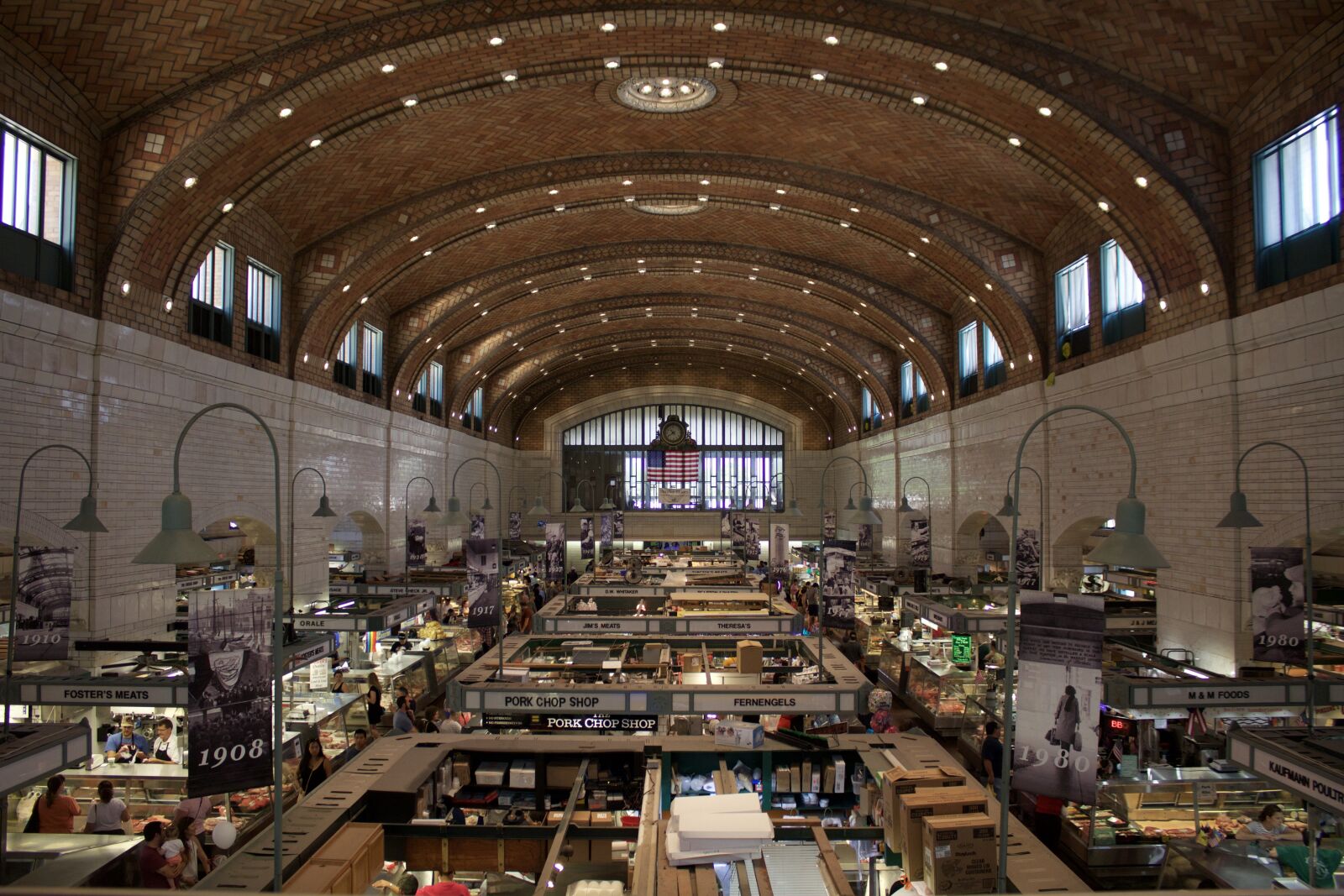 Canon EOS 1200D (EOS Rebel T5 / EOS Kiss X70 / EOS Hi) sample photo. West side market, cleveland photography